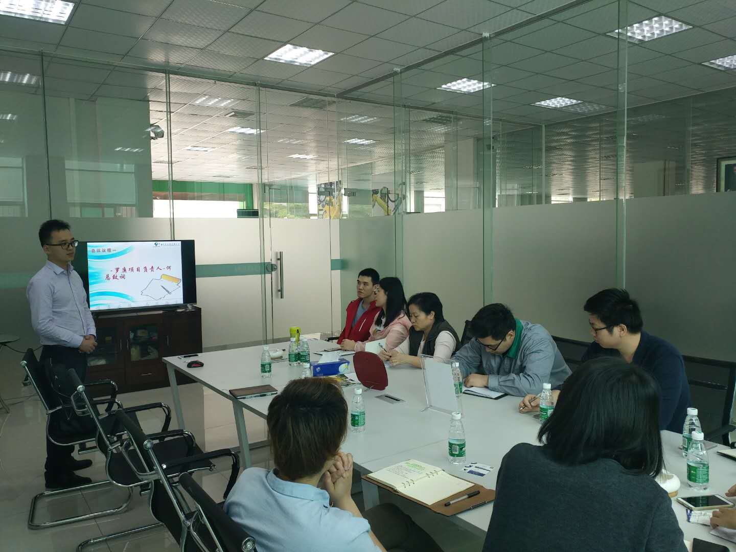 祝贺罗庚机器人签约顺景华体会网-华体会体育（中国）